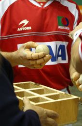 IKA-MIKA MUNGIAKO PILOTA AUKERAKETAN