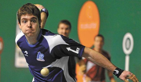 Irribarria vence a Artola y se mete en semifinales